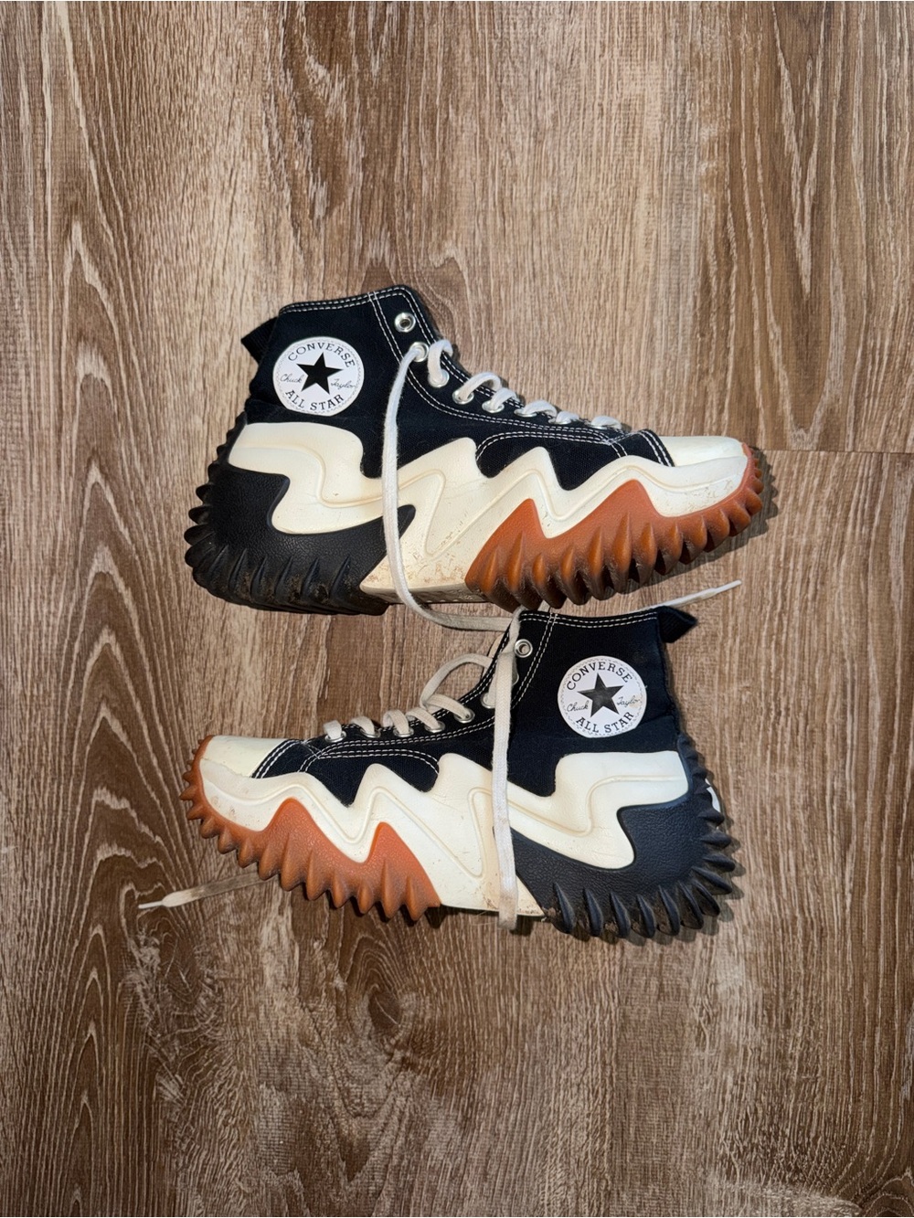 Converse  Black & Cream Zigzag Sole High-Top Sneakers